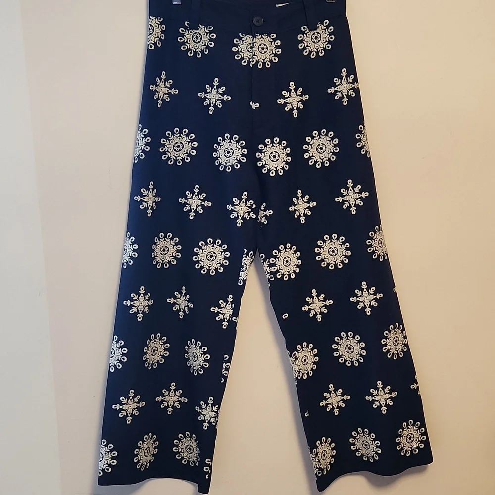 Zara no stretchy