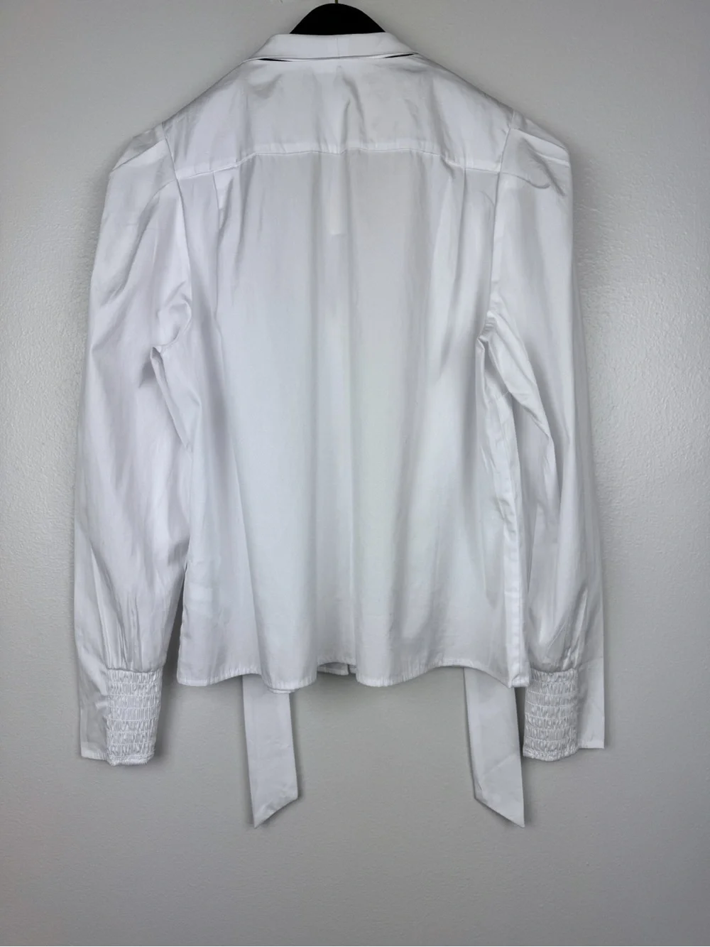 Madewell neck button
