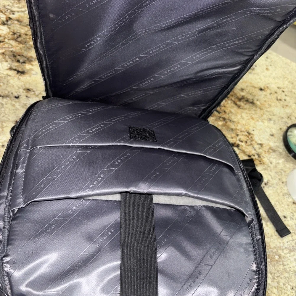 BANGE smart backpack