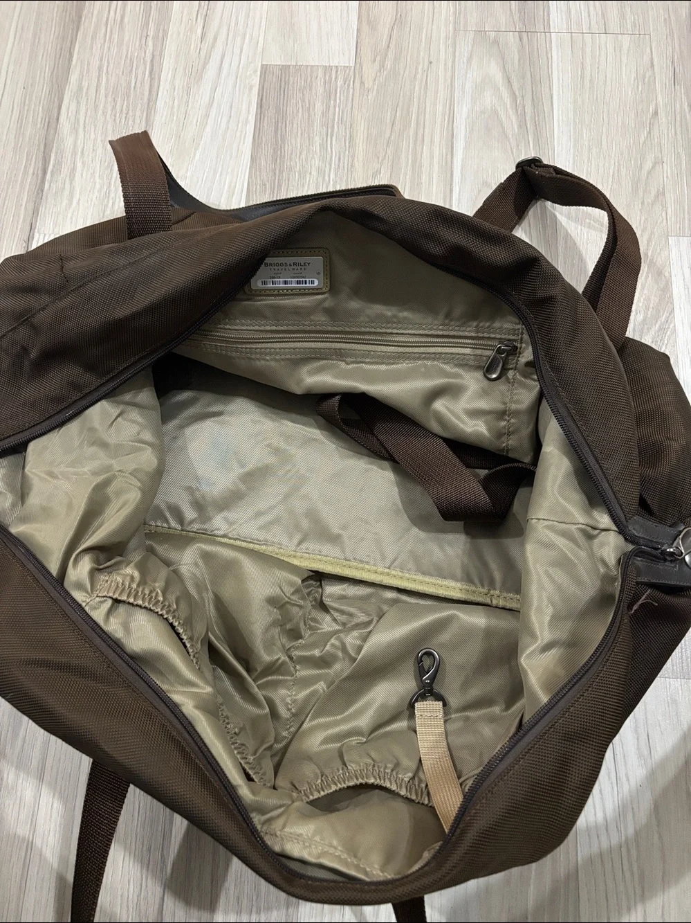 Briggs & Riley carry sleek