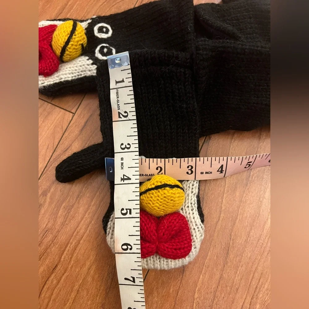 N/A out photos mittens