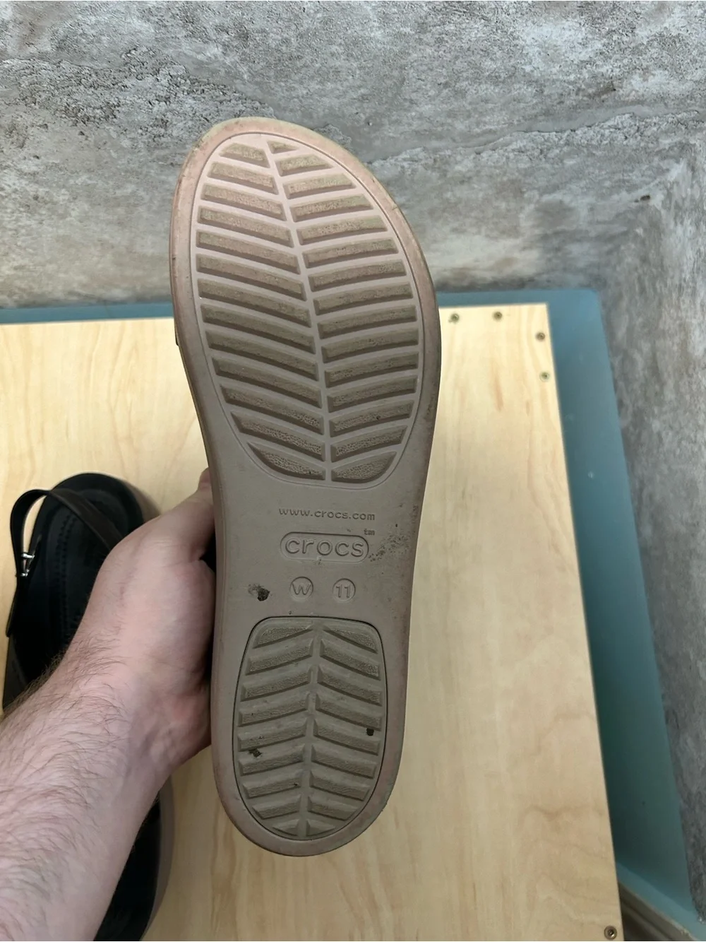 CROCS follow us