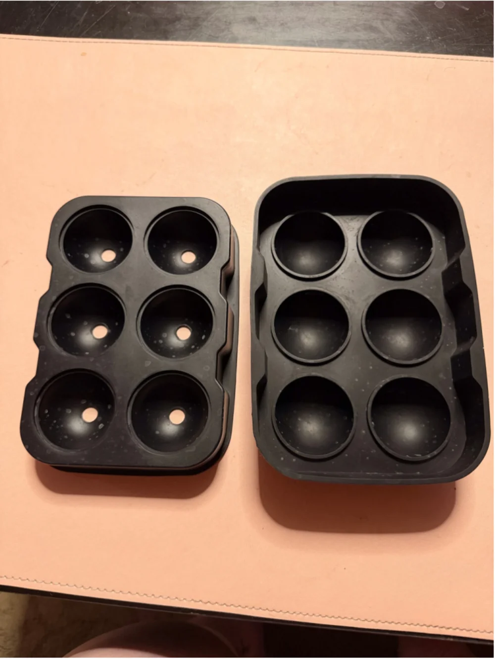Adoric microwaves food