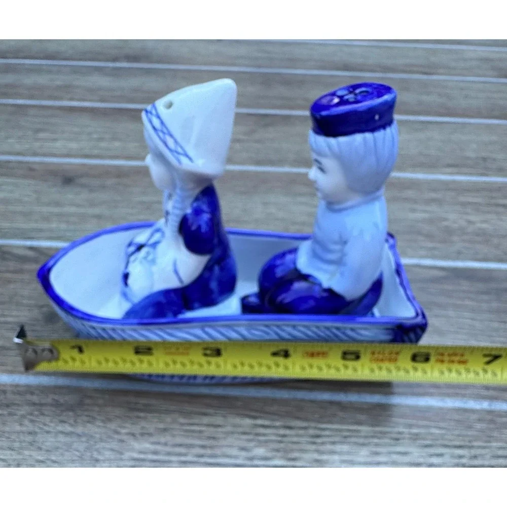 Delft Blue theme handpainted