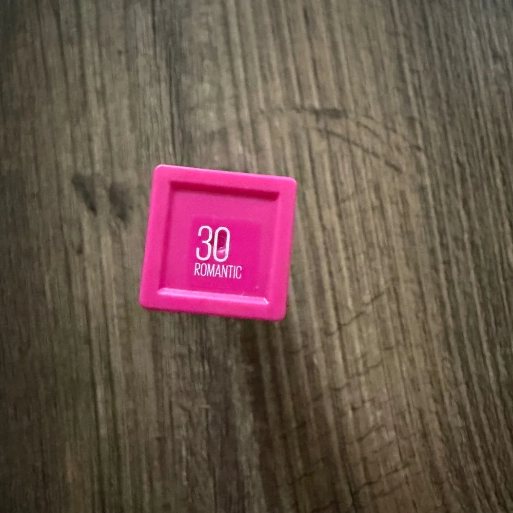 Maybelline superstay matte