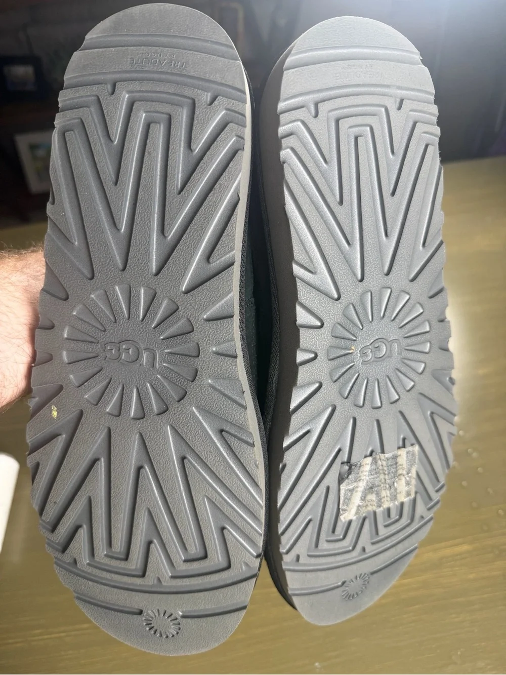UGG casual slip