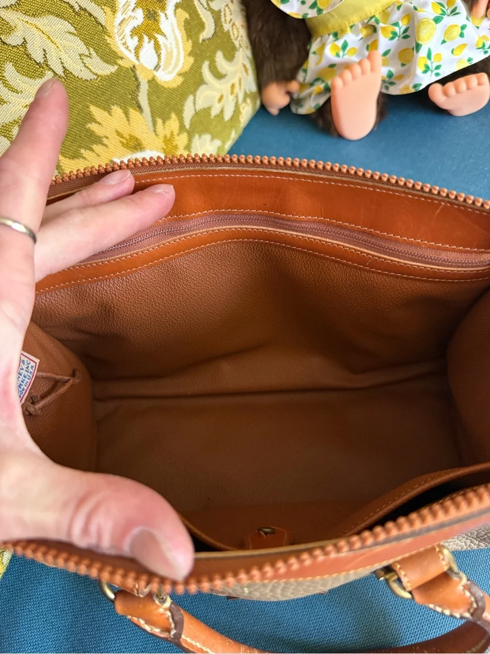 Dooney & Bourke beautiful authentic