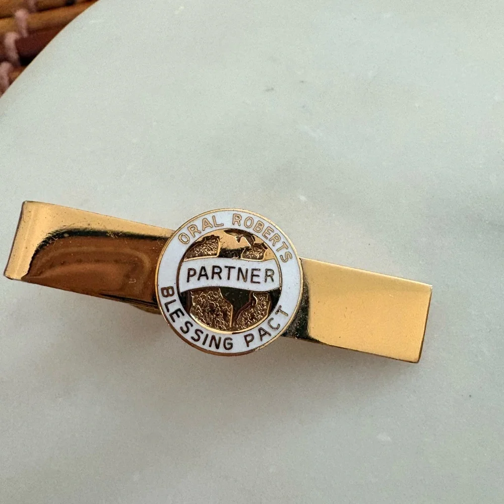 N/A gold tone