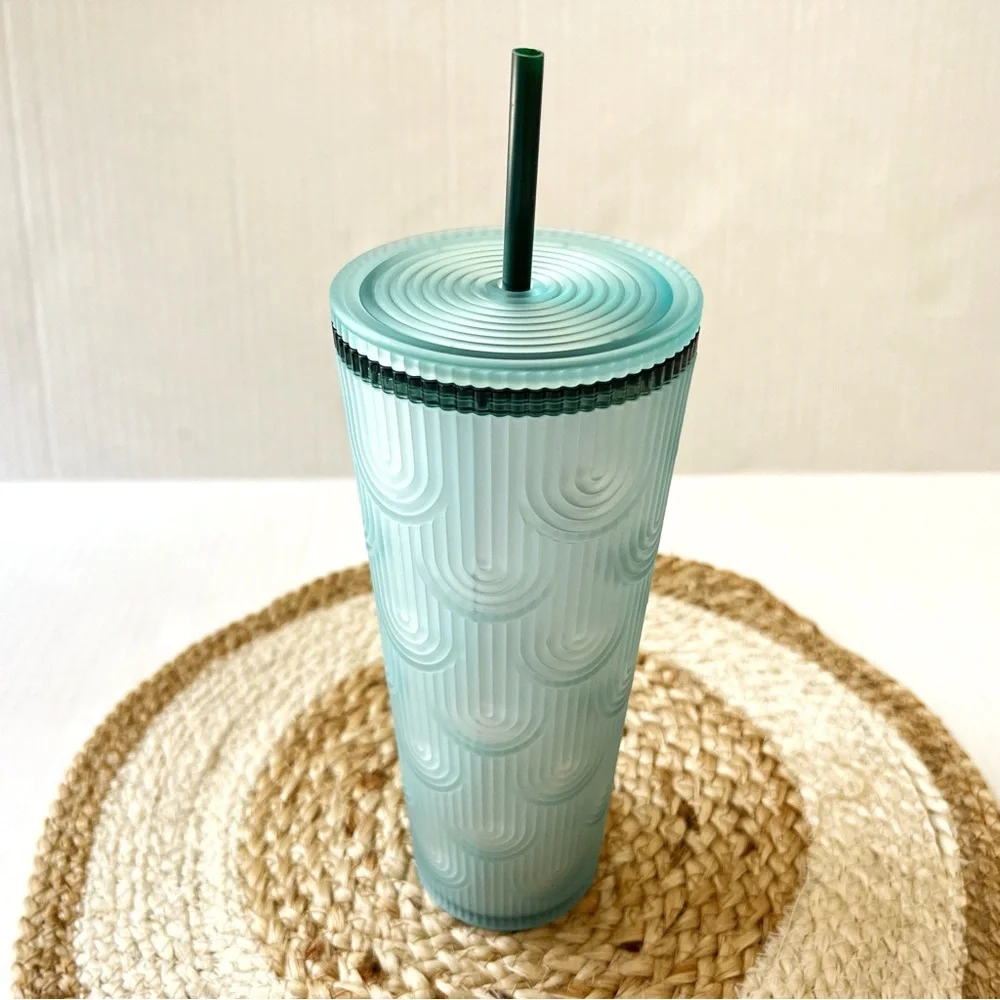 Starbucks venti travel