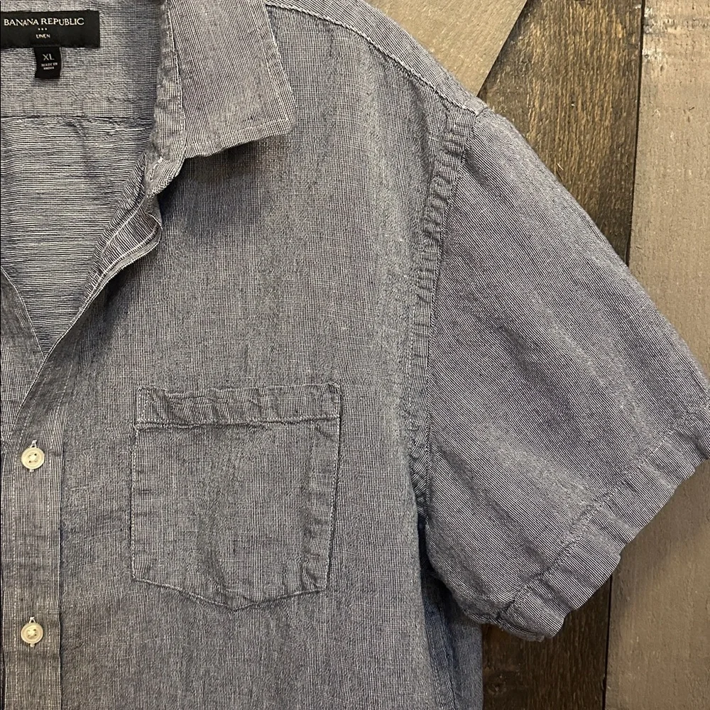 Banana Republic men’s banana