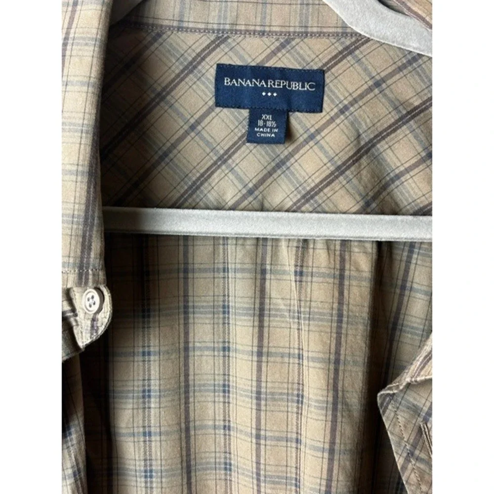 Banana Republic sleeve length