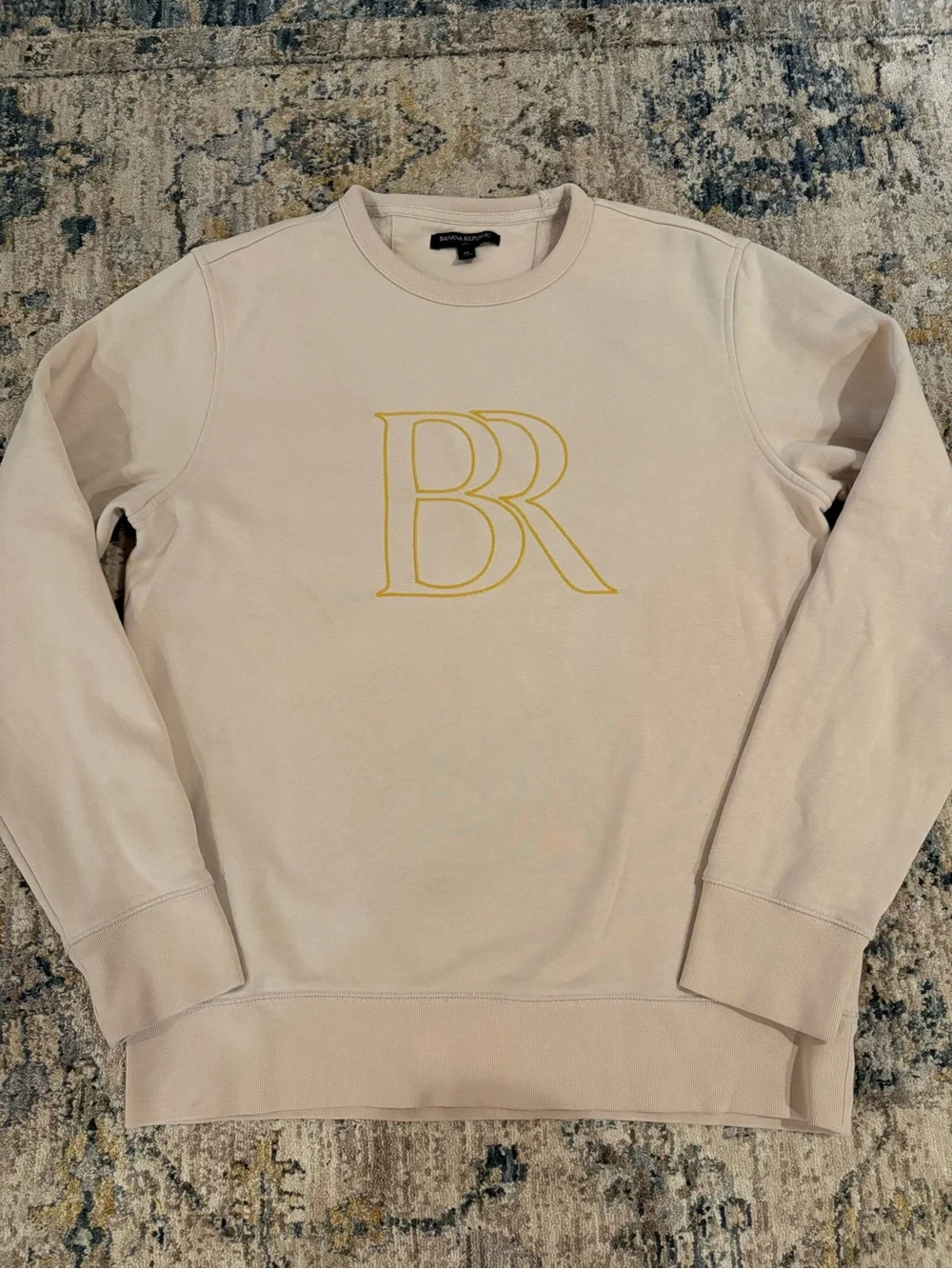 Banana Republic Fall Logo Crewneck Sweatshirt  with Yellow Embroidery M