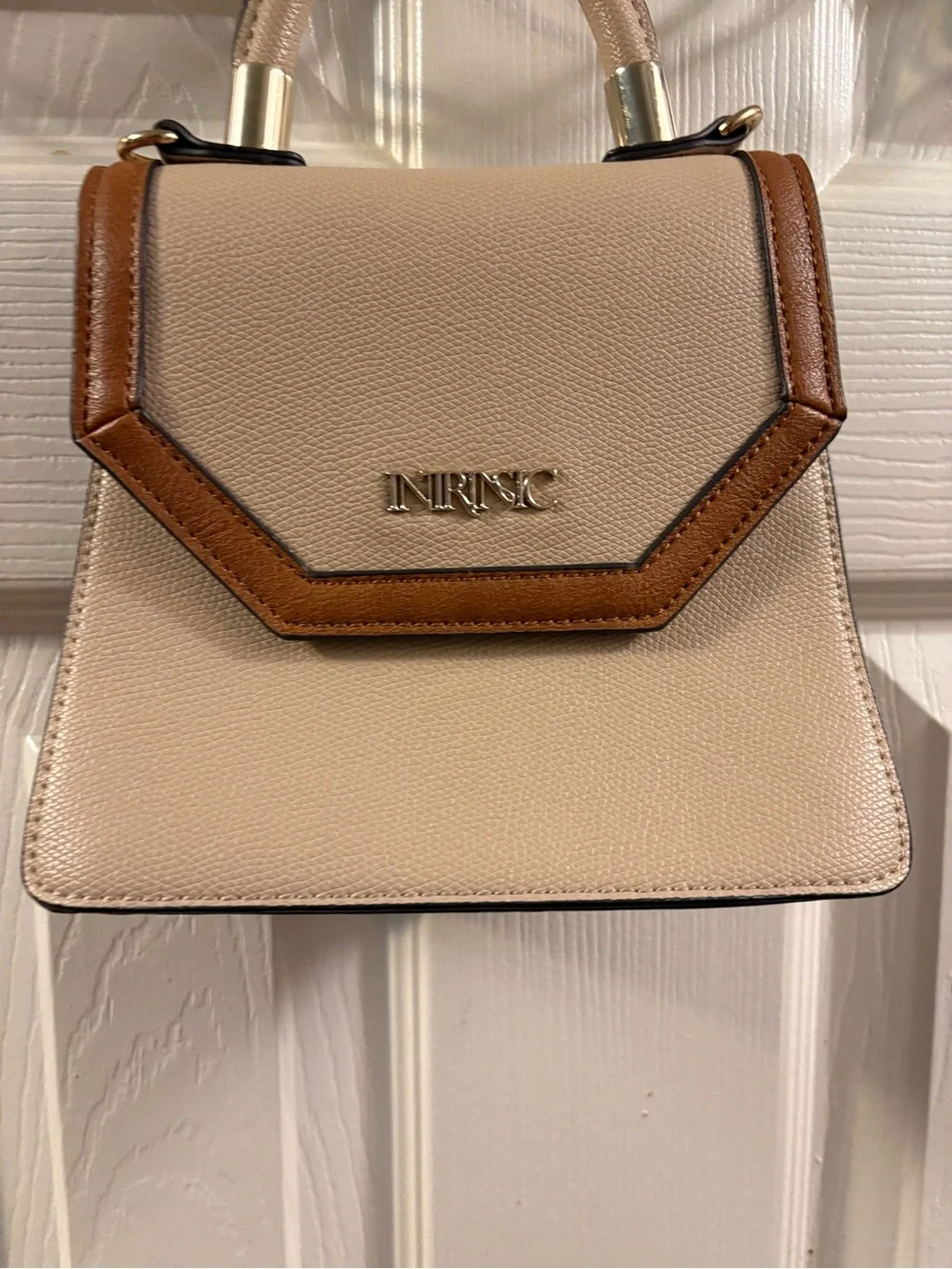 Intrinsic chic beige