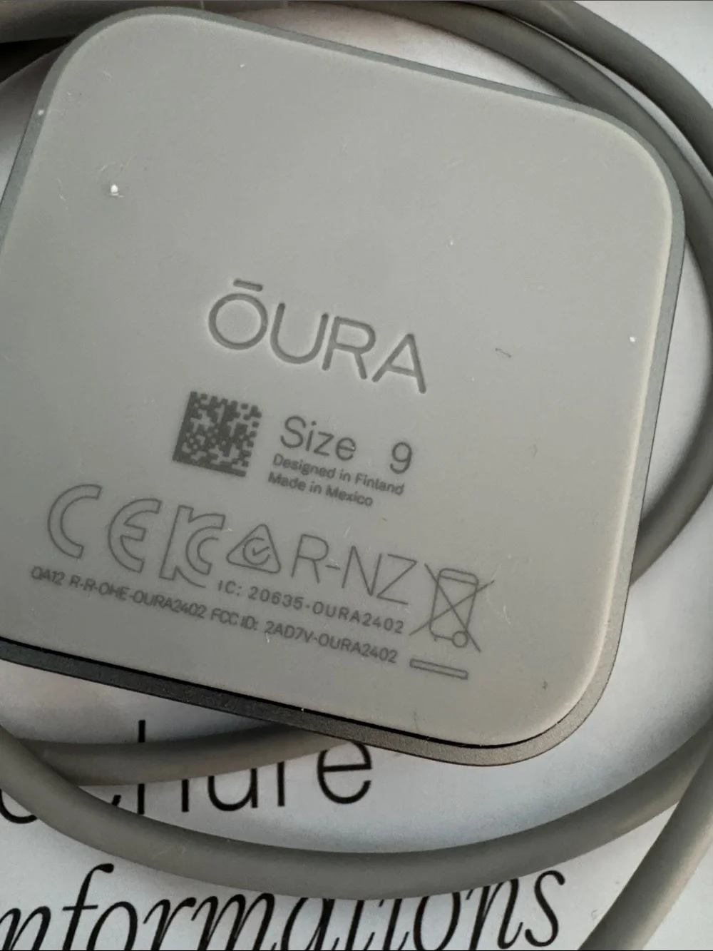 Oura ring charger square