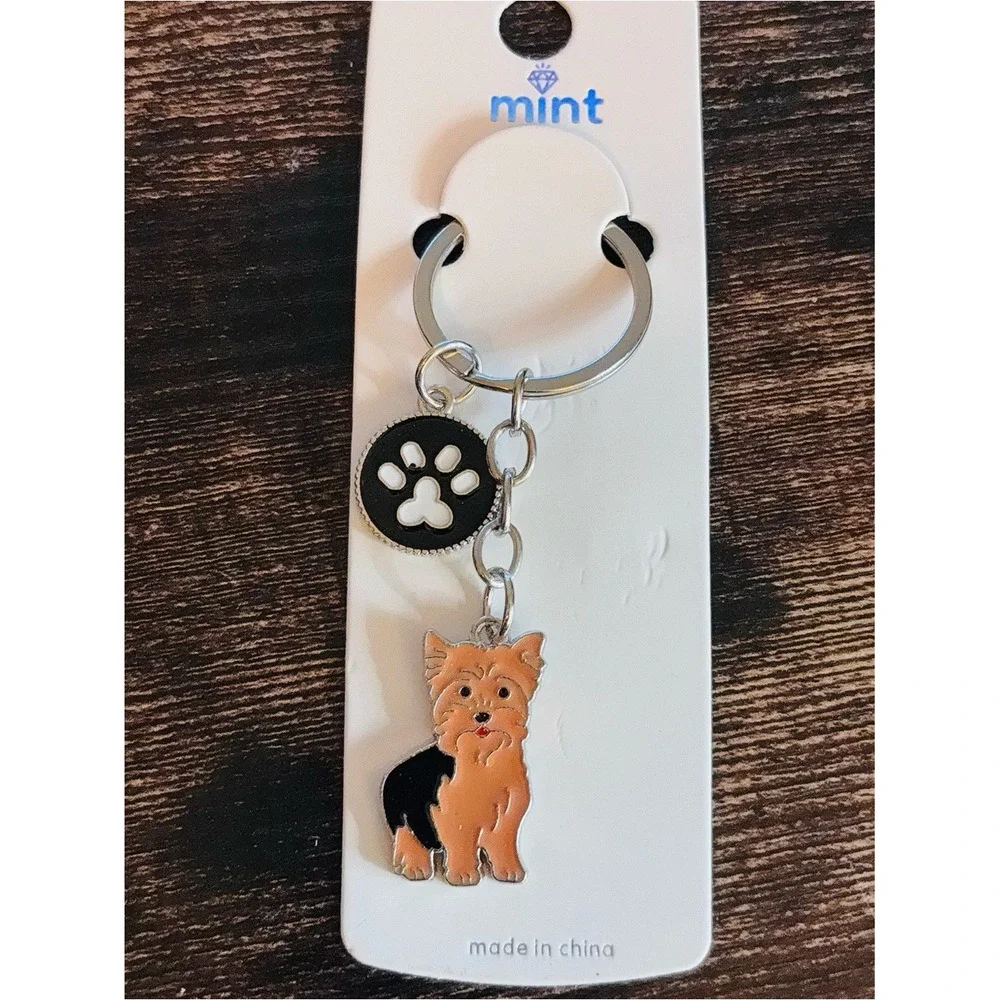 Mint pet celebrates as