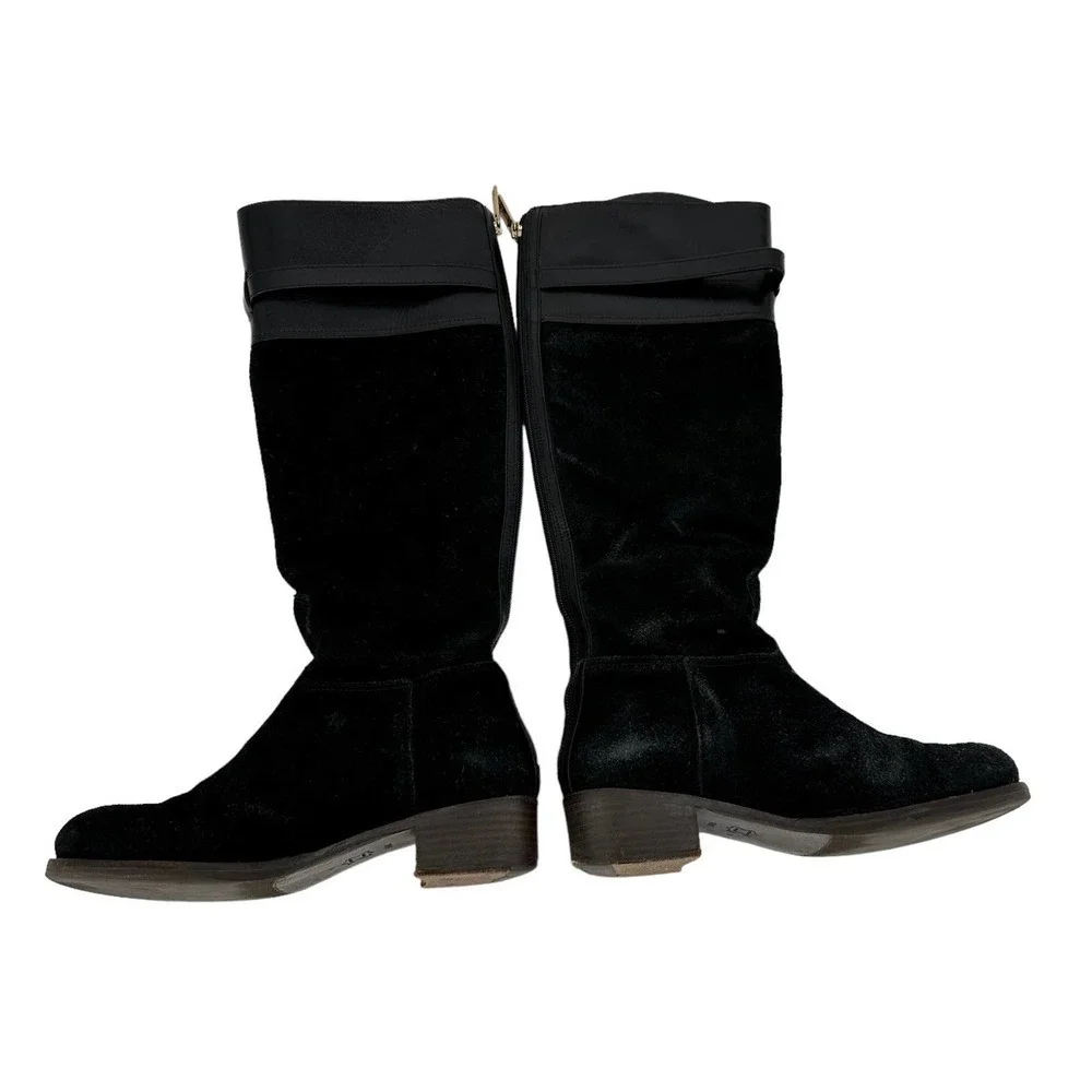 Tory Burch zipper across still