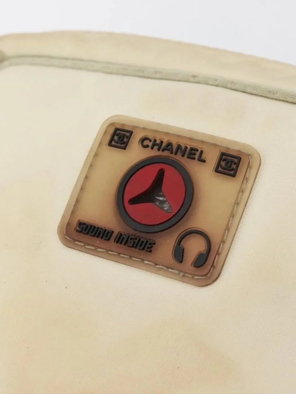 CHANEL brand	chanel color	white