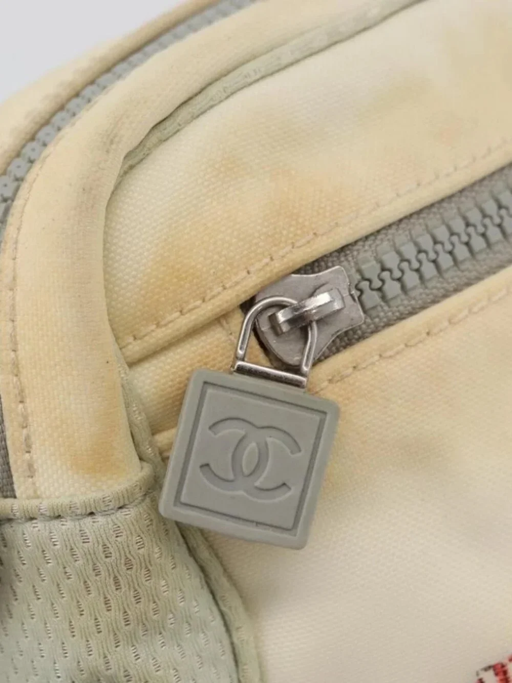 CHANEL brand	chanel color	white