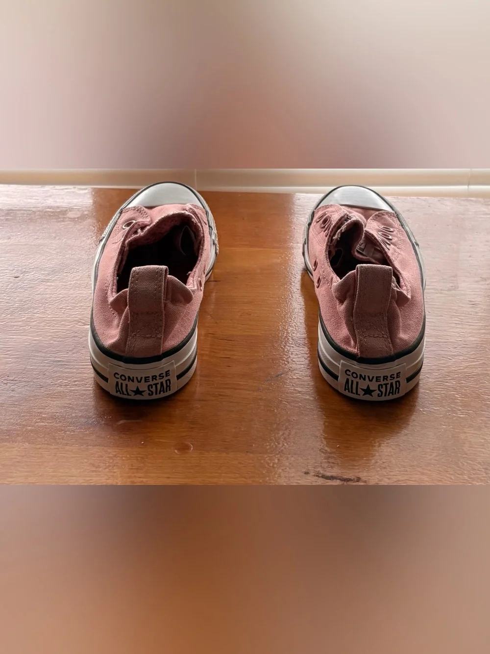 Converse laceless slip