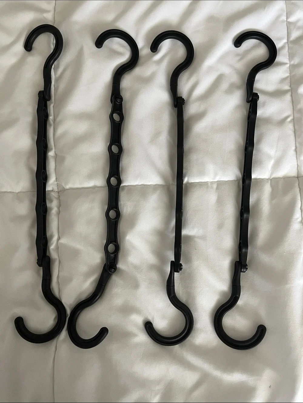 Space-Saving Multi-Hook Closet Hangers (Set of 4)