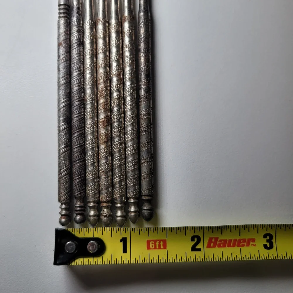 Unbranded vintage metal