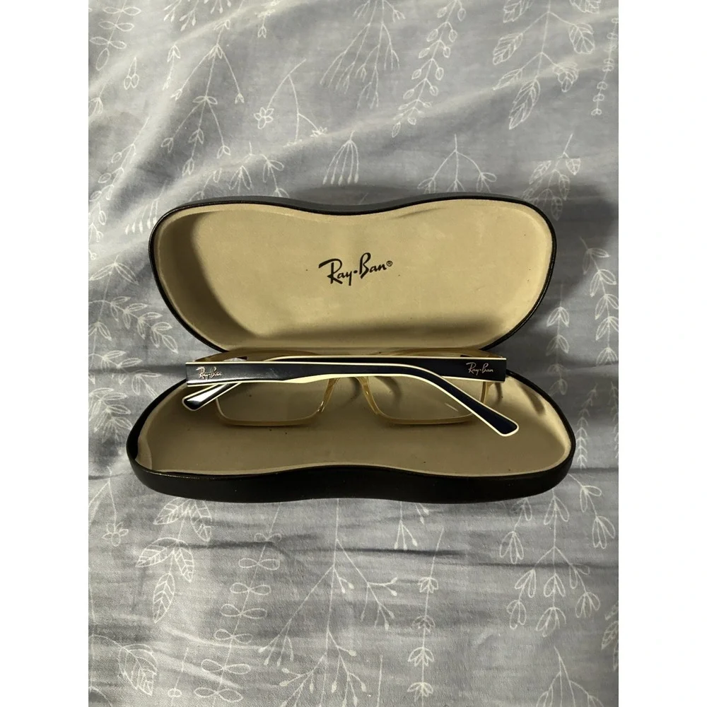 Ray-Ban hard frame crafted