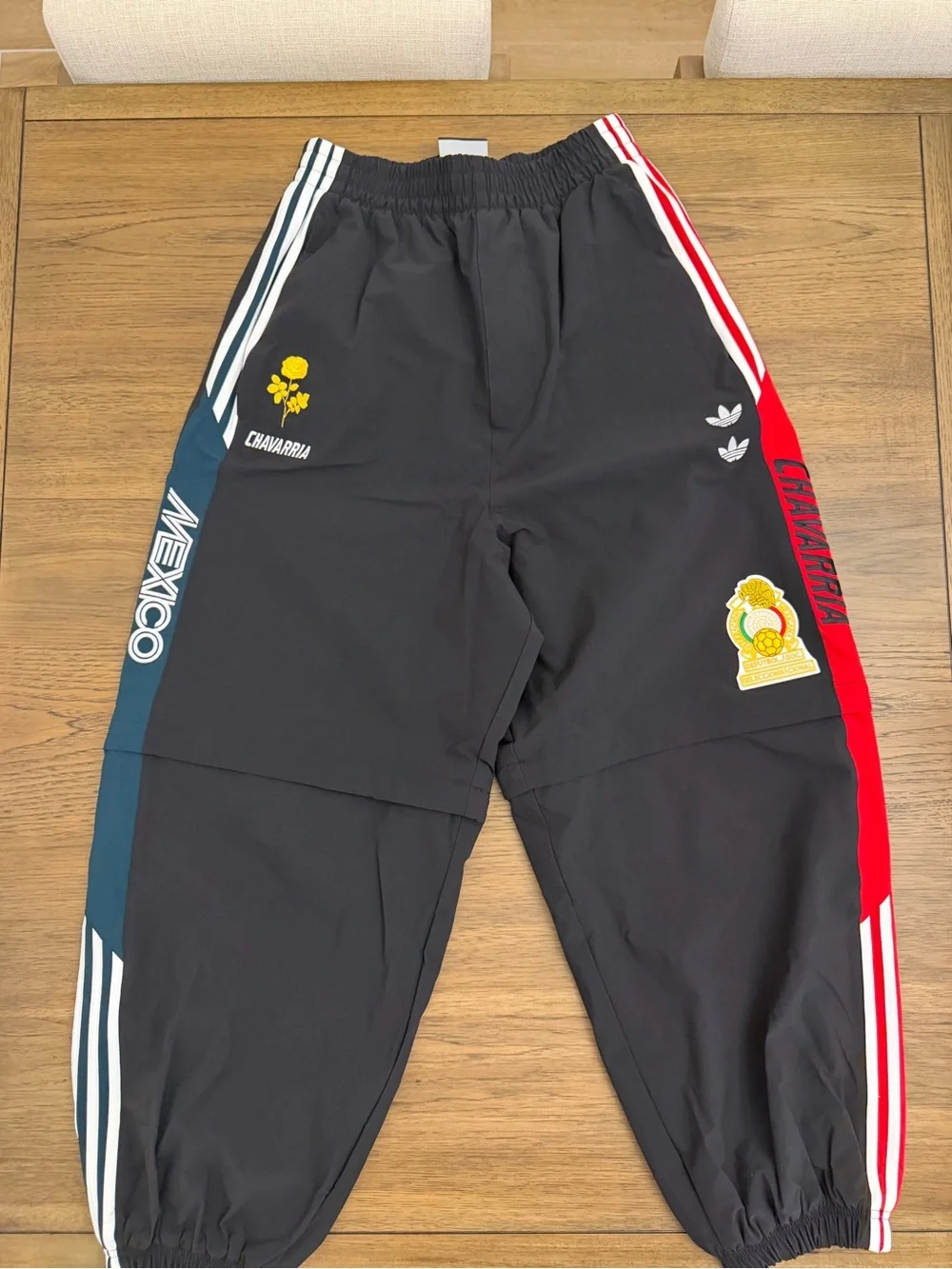 adidas stripe elastic