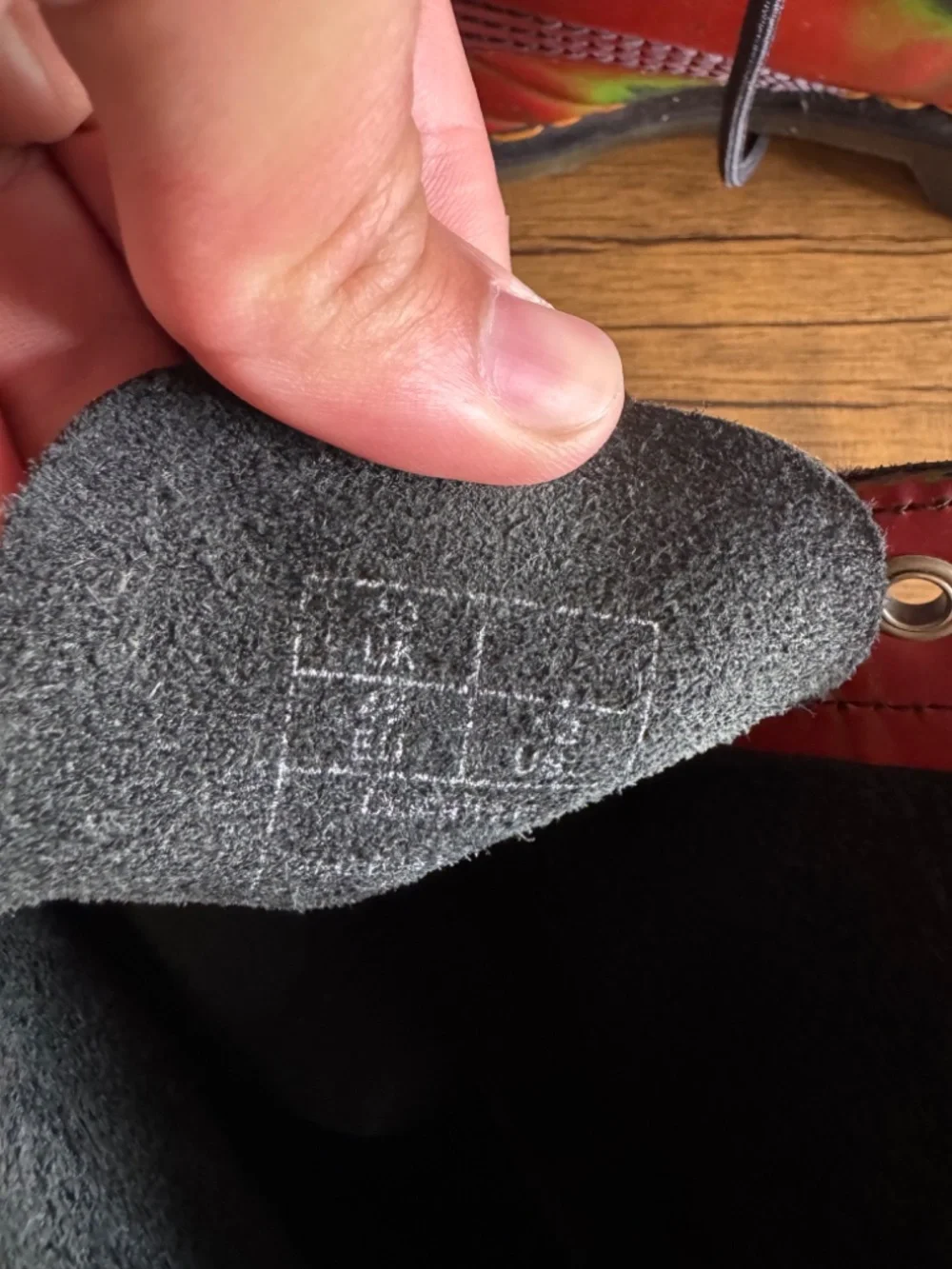 Dr. Martens vintage thermal
