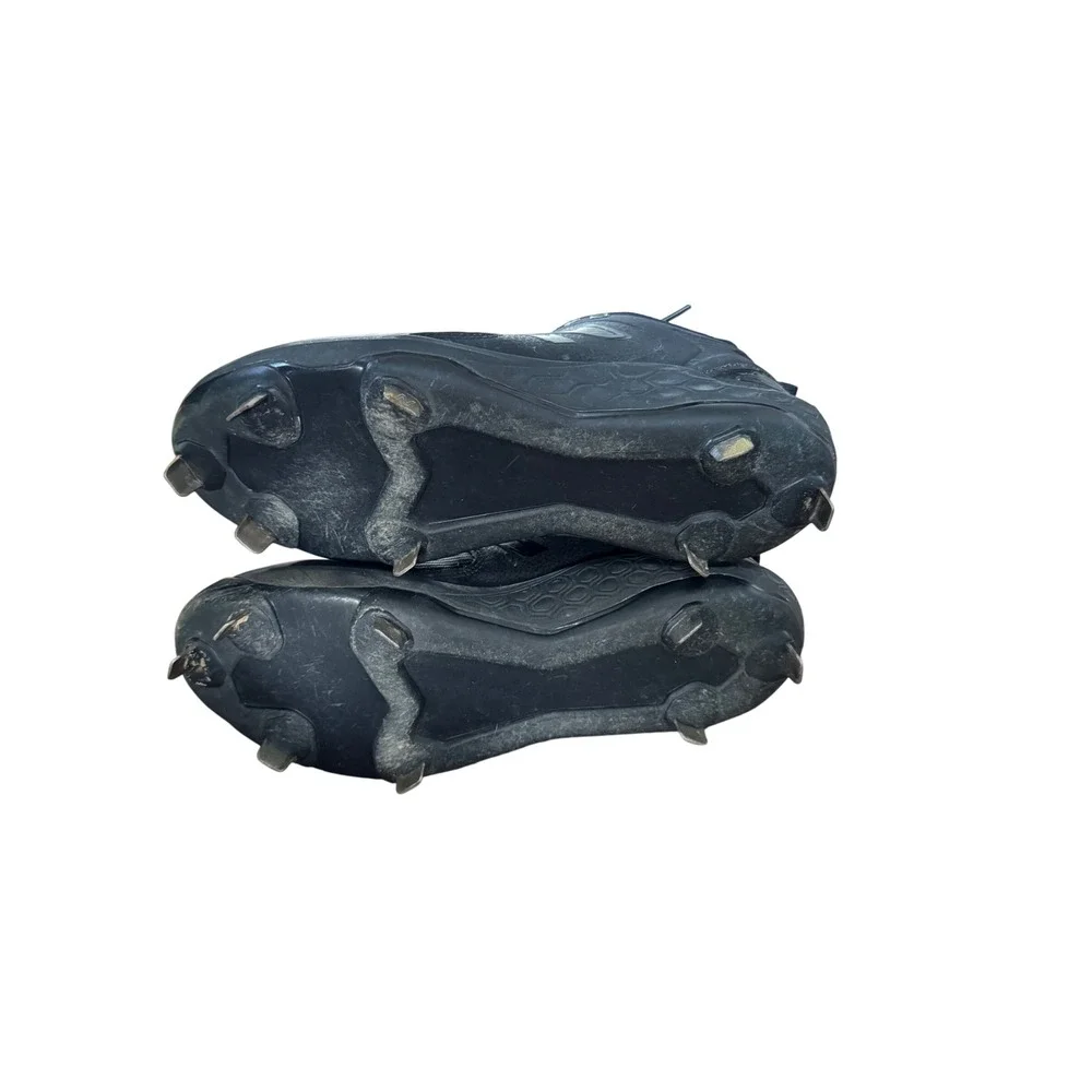 New Balance tongue during durability