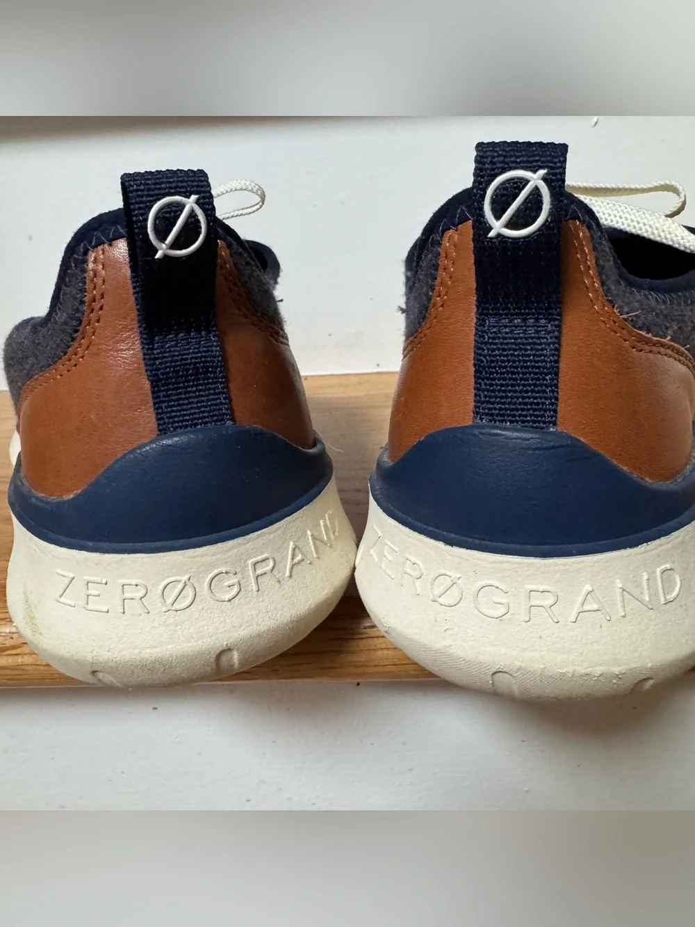 Cole Haan lightweight knit