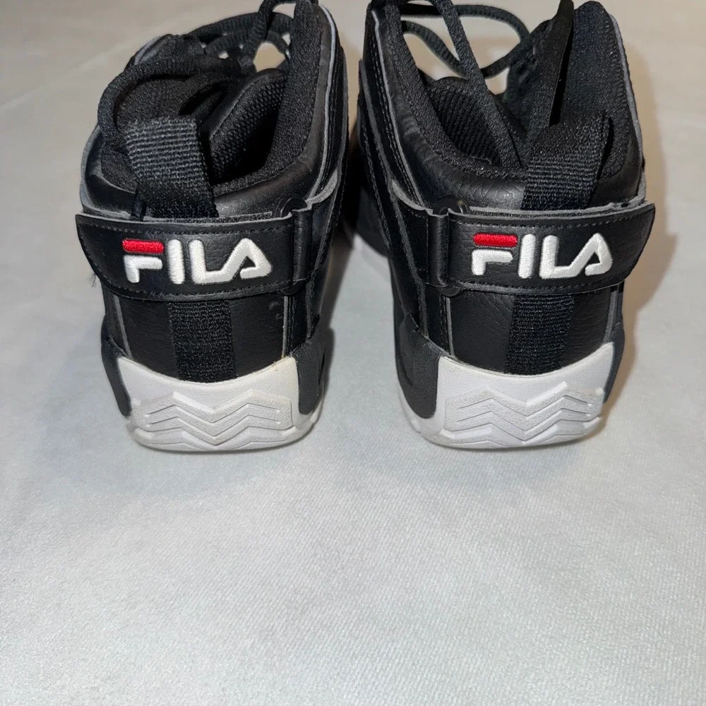 Fila shoe logo sku