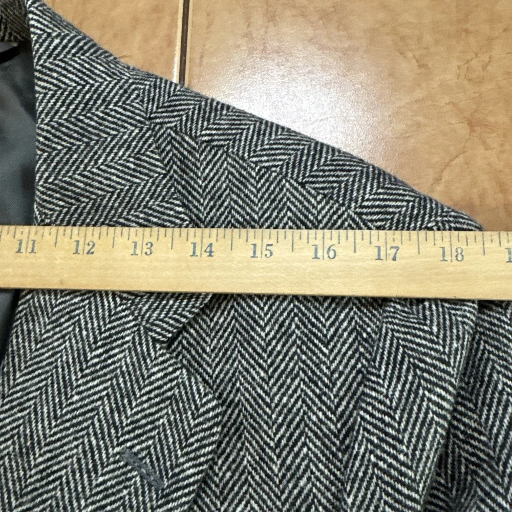 GAP part 7972 preowned