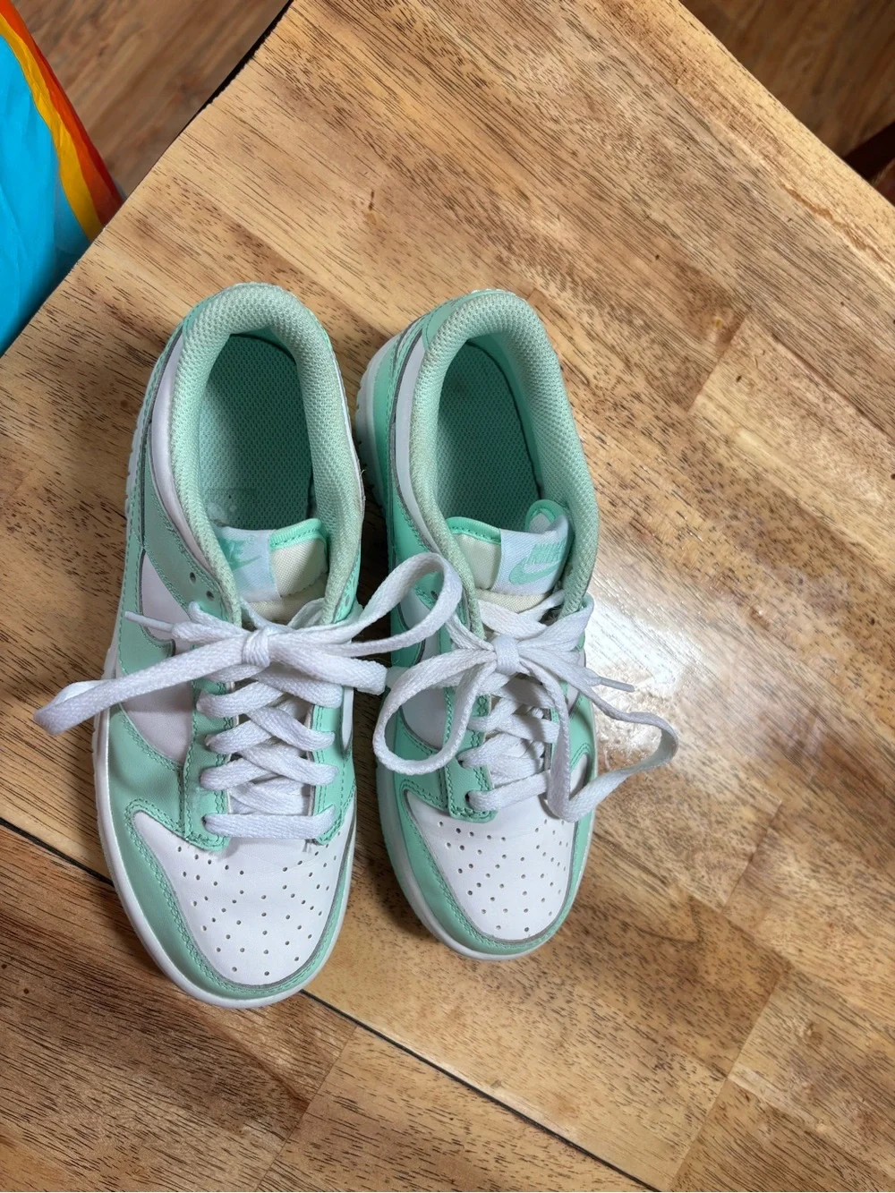Nike classic low
