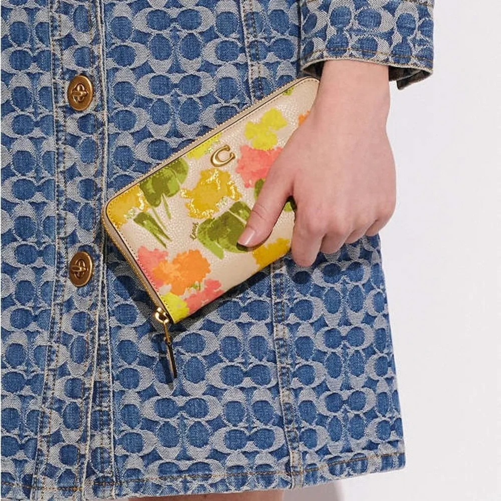 Coach credit fits