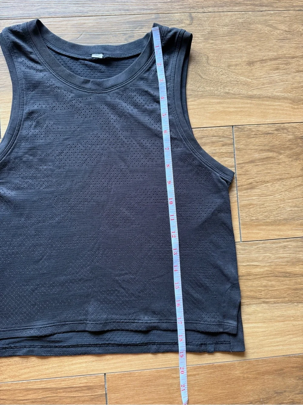 lululemon athletica tag removed