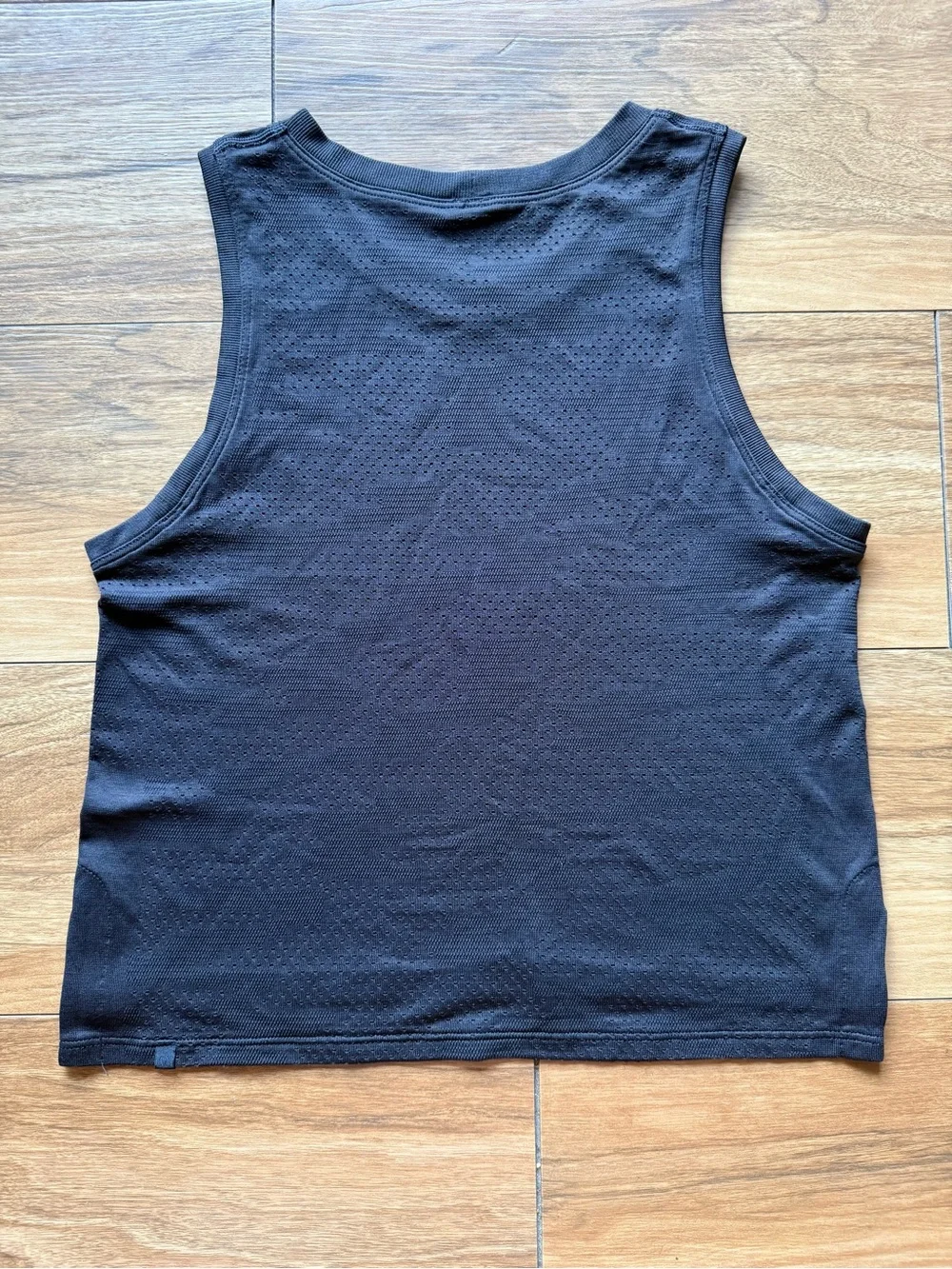 lululemon athletica tag removed