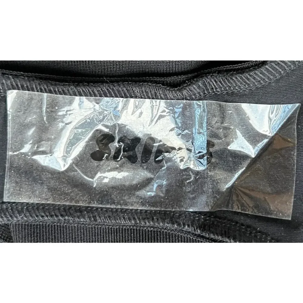 SKIMS 100% straps