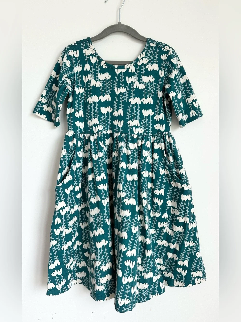 HANNA ANDERSSON Girls Teal Floral Print Cotton Dress with Pockets Size 6-7Y
