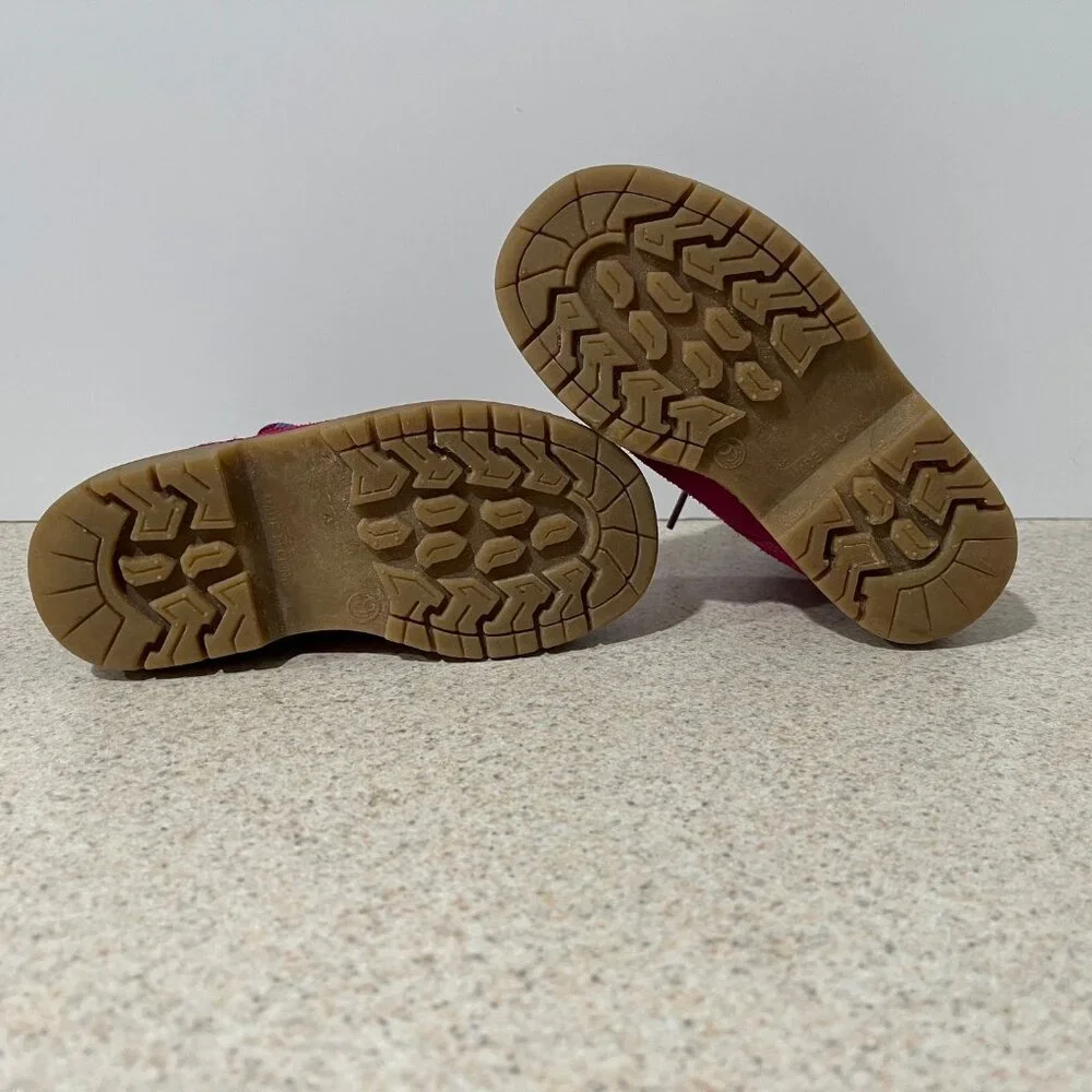 Cherokee pink suede