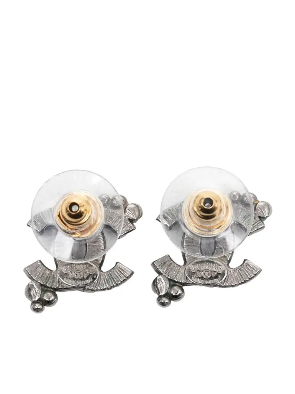 CHANEL elevate your