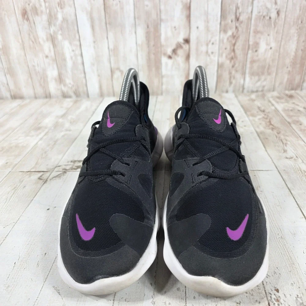 Nike foot mesh