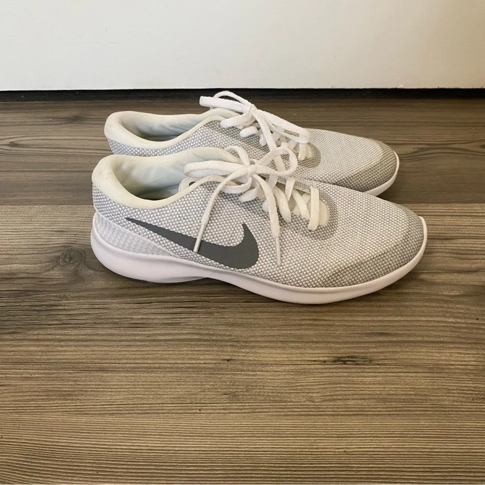 Nike Flex Gray‎ White Sneakers 7