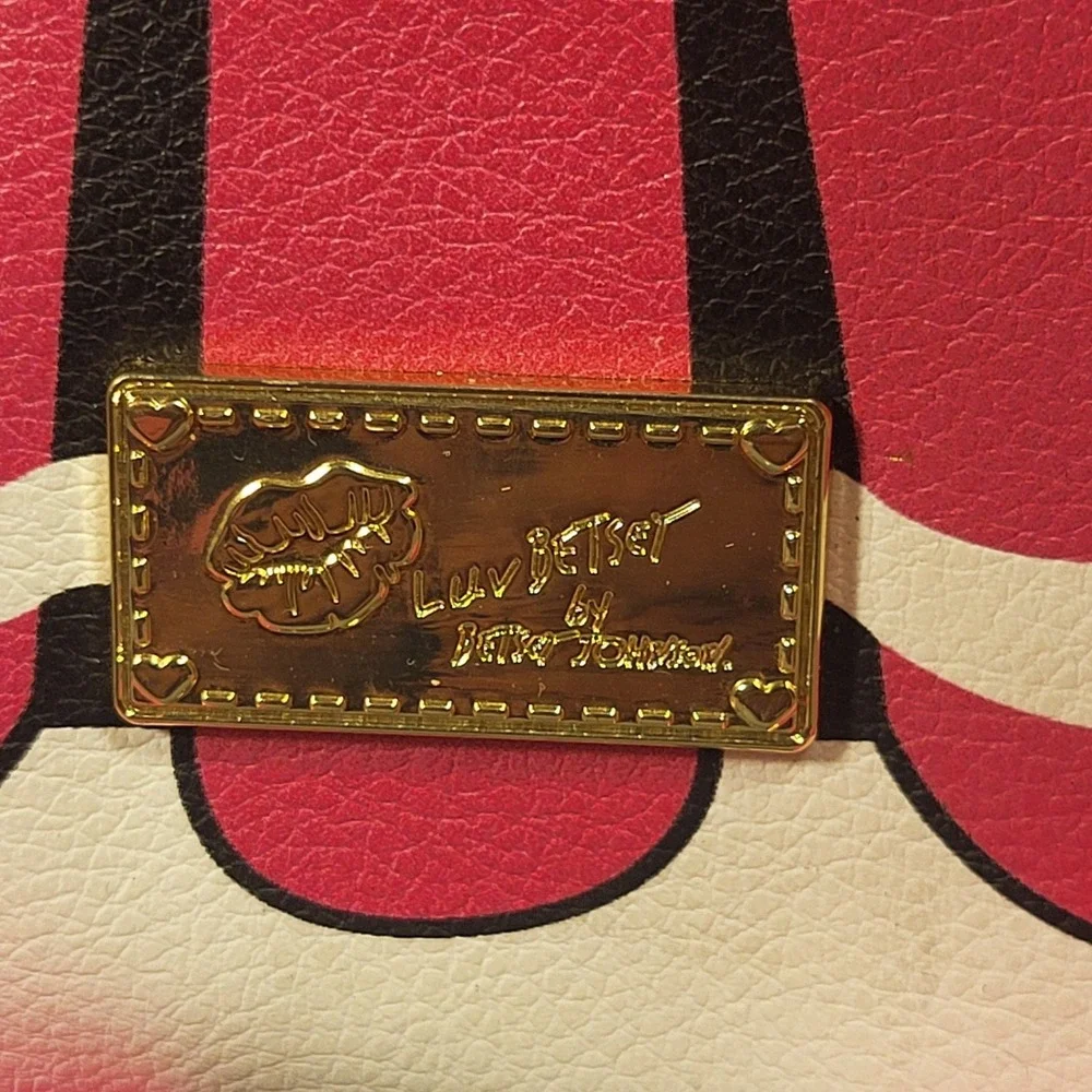 Betsey Johnson betsey johnson