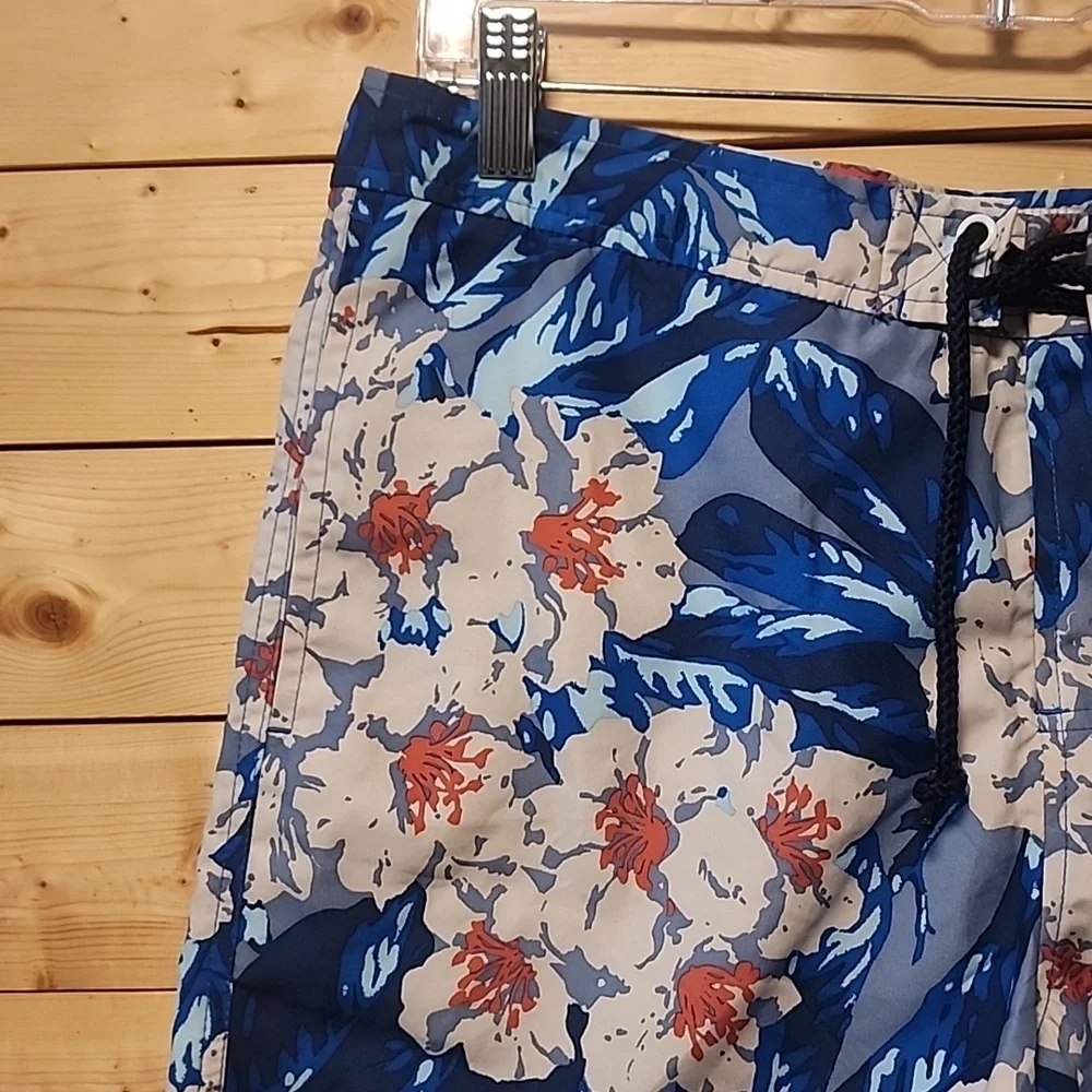 Original Penguin inseam 5in