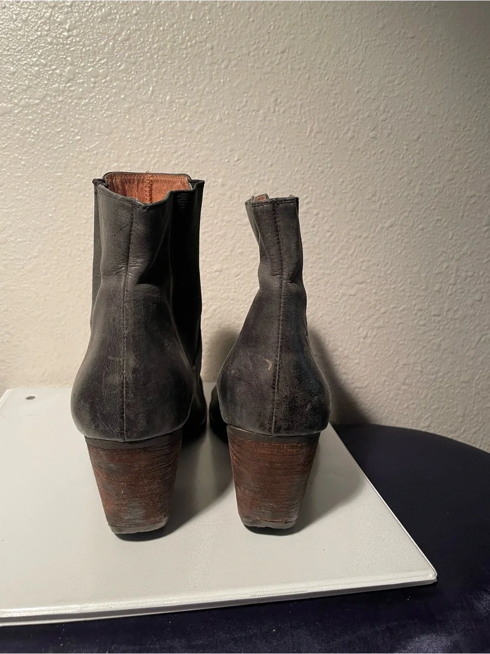 Jeffrey Campbell closely please boho