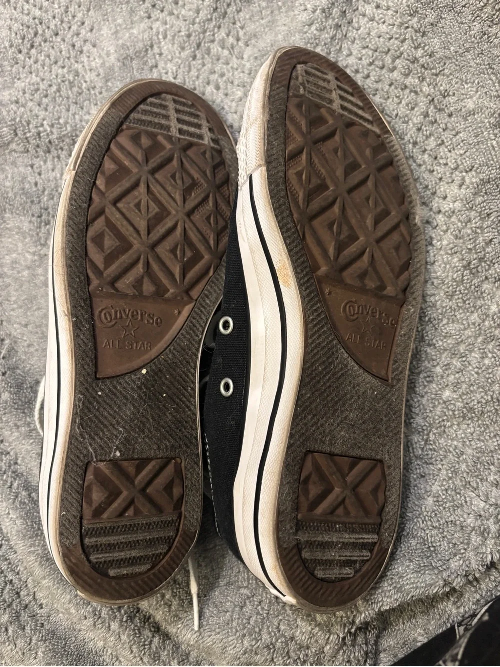 Converse low top