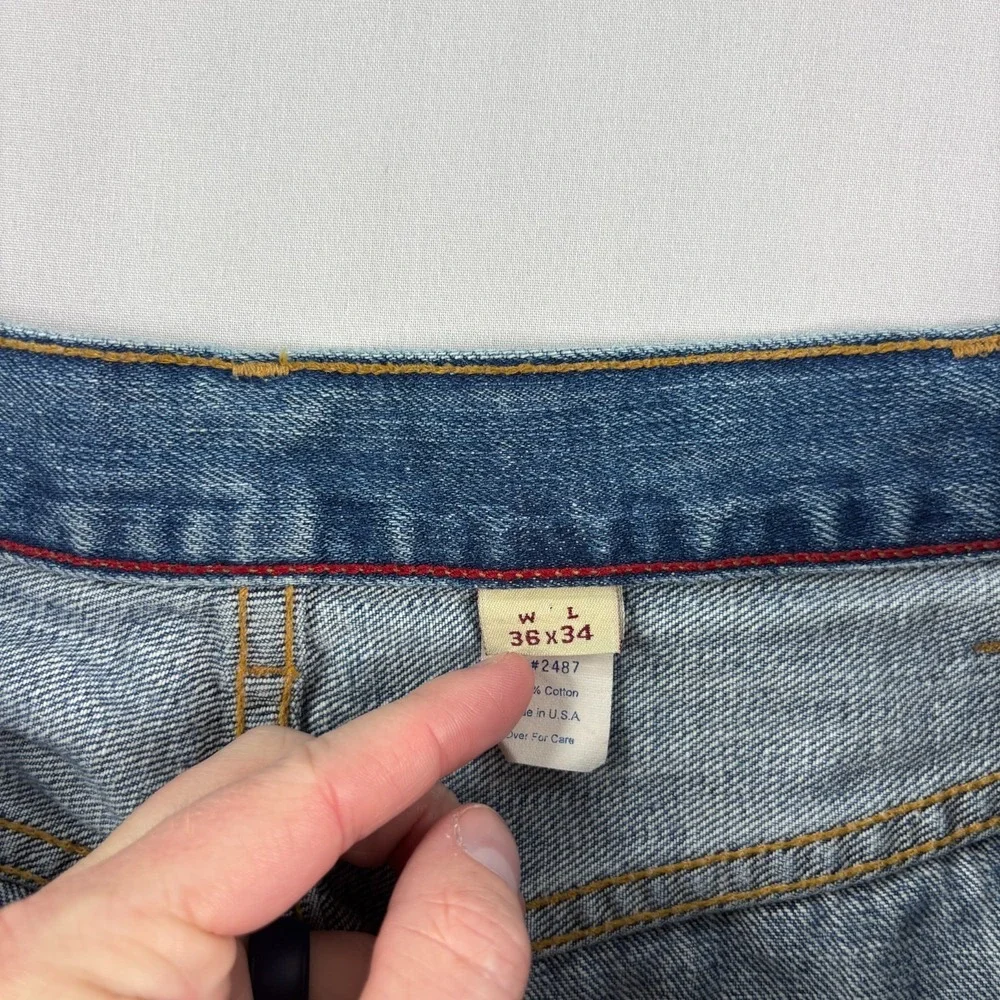 Abercrombie & Fitch piece slightly message