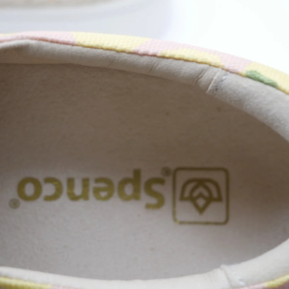 Spenco orthotic sneakers