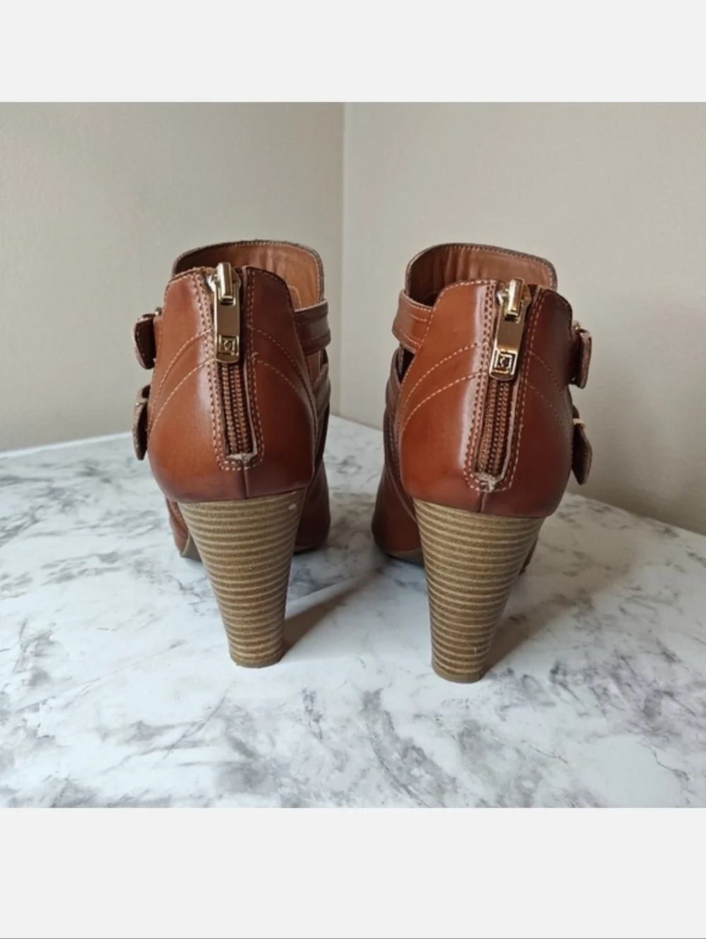 Liz Claiborne exact left tips
