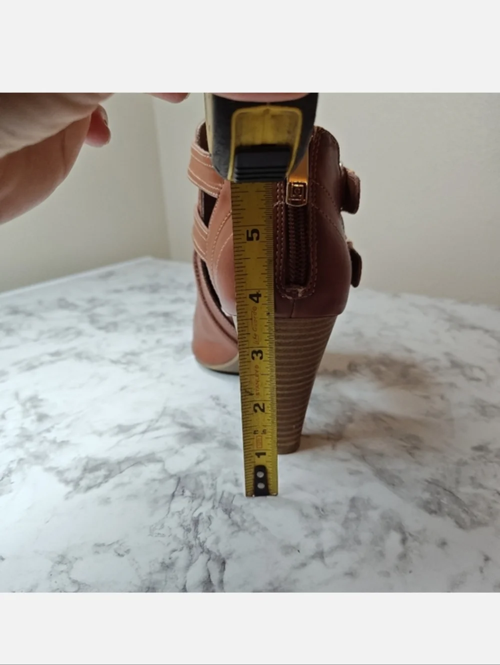 Liz Claiborne adjustable side